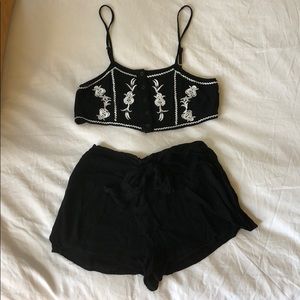 Lf Black and white embroidered set